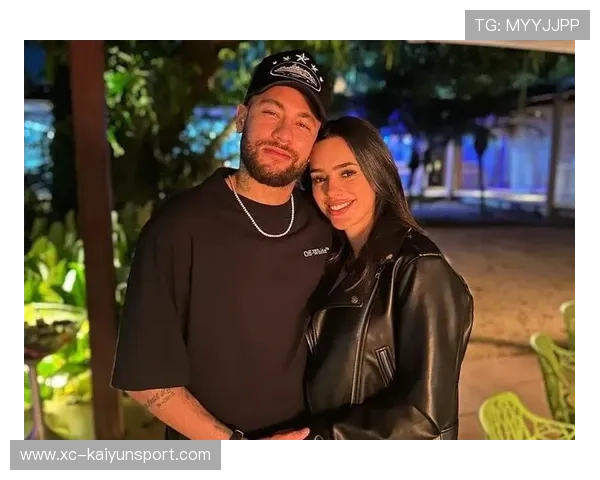 内马尔绯闻女主公开否认，两人澄清成热点